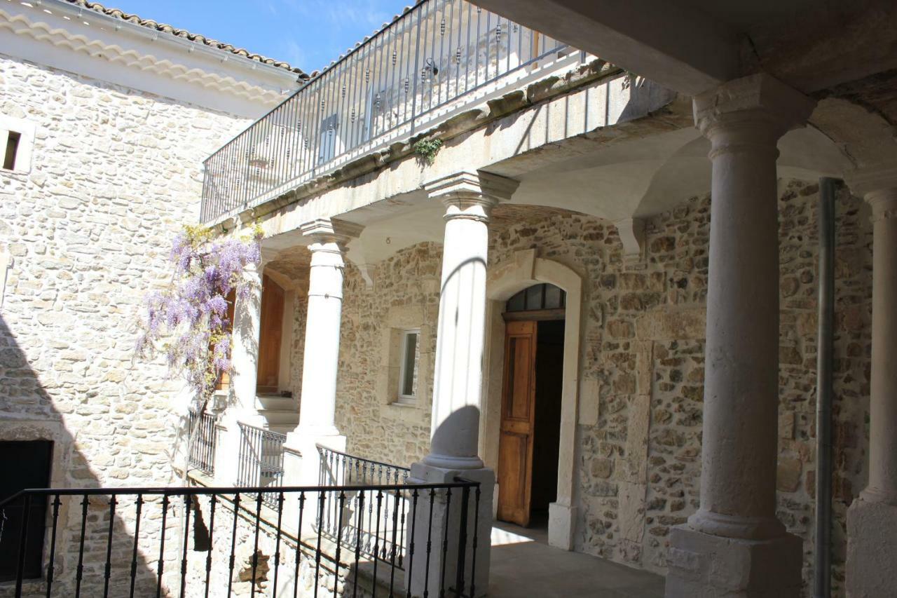 Bed and Breakfast Domaine Forvent Saint-Julien-de-Peyrolas Экстерьер фото